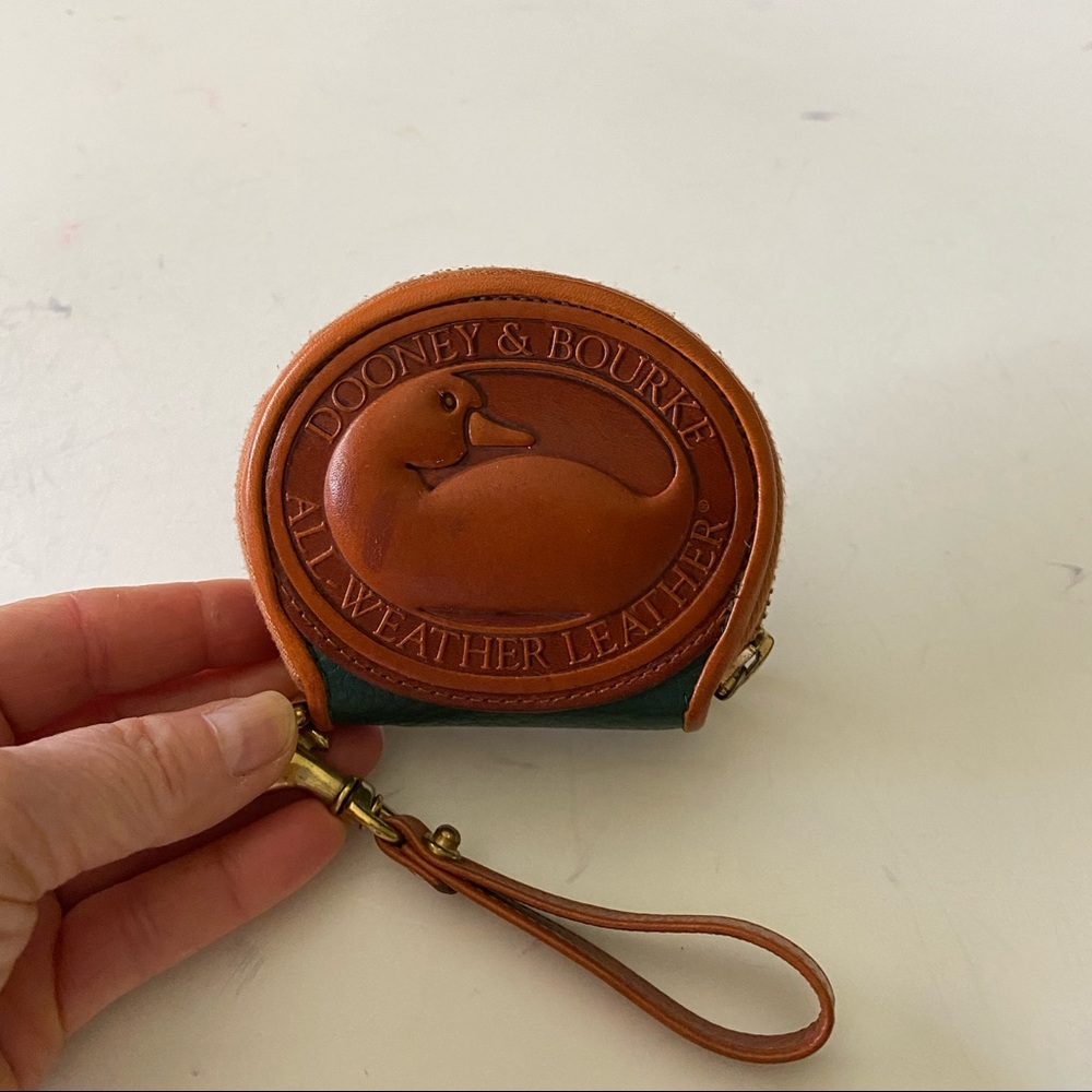 Vintage Dooney Bourke Green Big DUCK All Weather Leather Coin Purse/Wris…